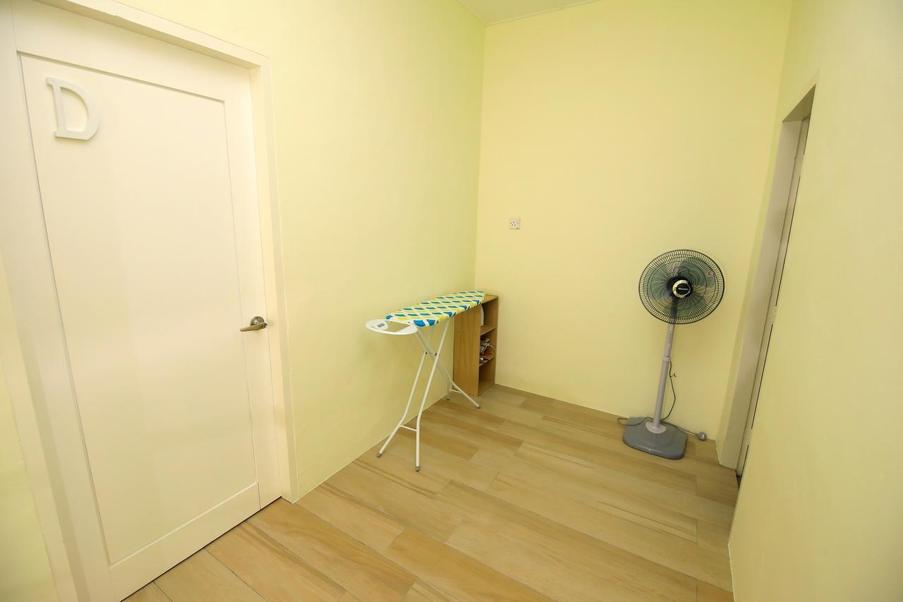 722 Homestay Kuching Bagian luar foto