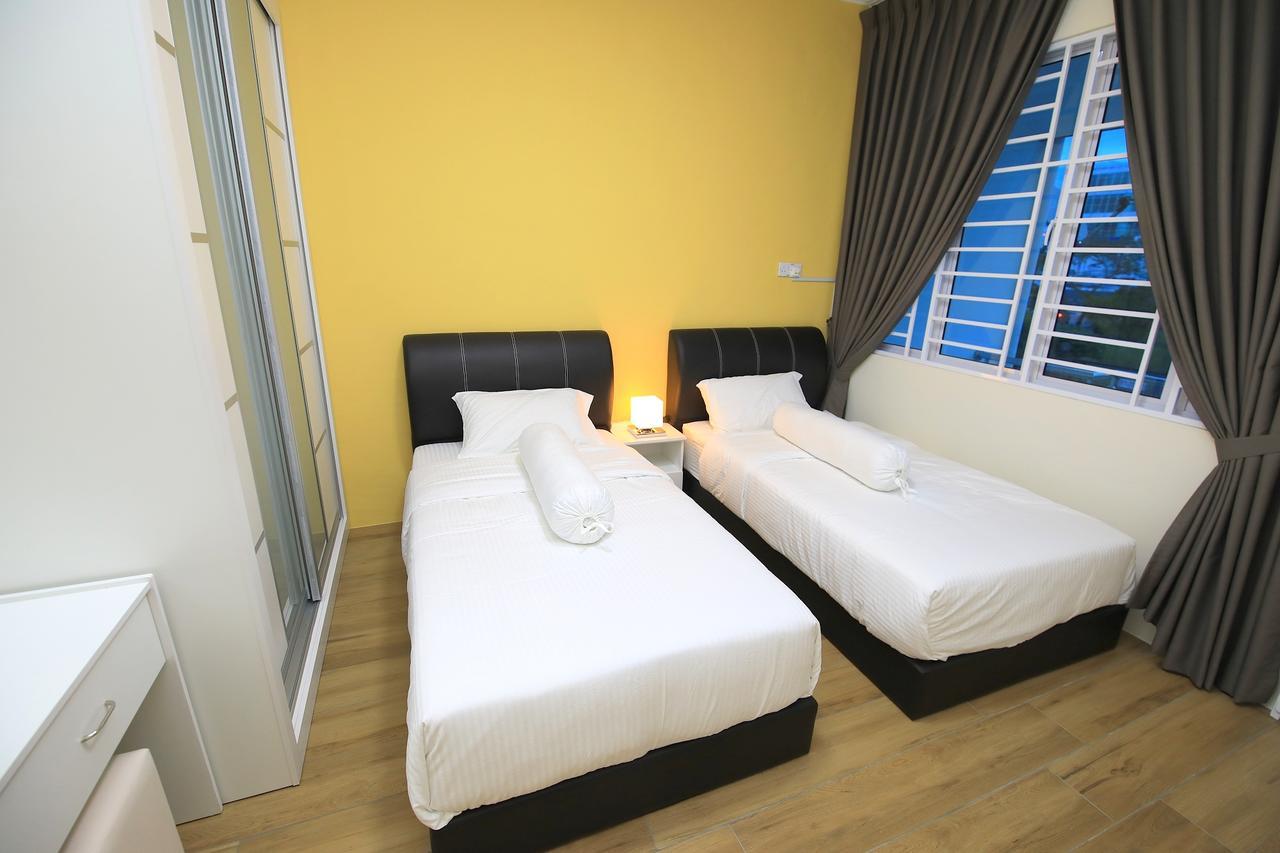 722 Homestay Kuching Bagian luar foto