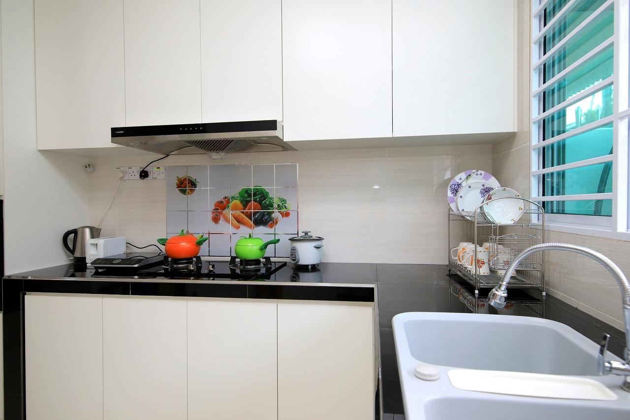 722 Homestay Kuching Bagian luar foto